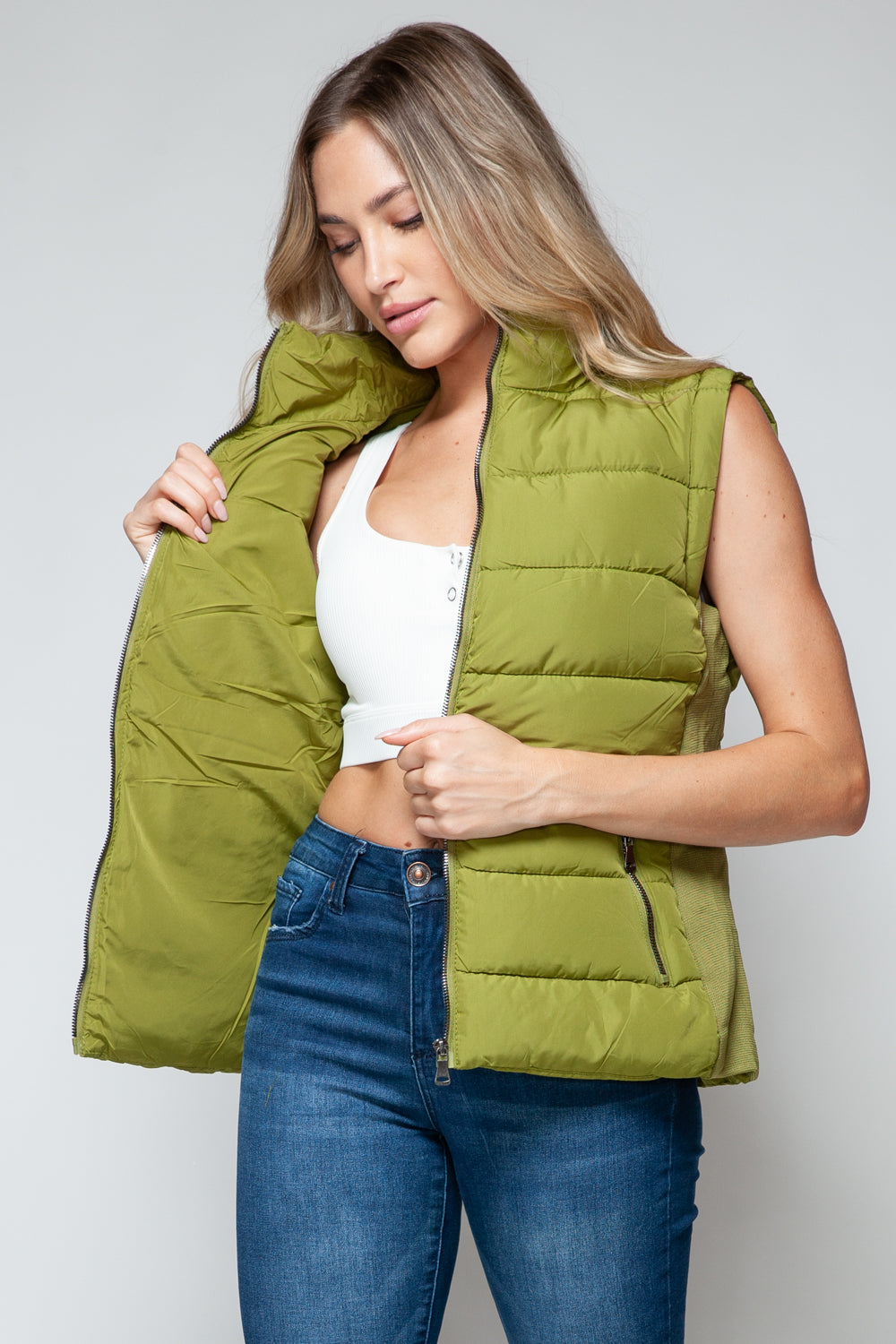 GREEN INVESTED PUFFER VEST