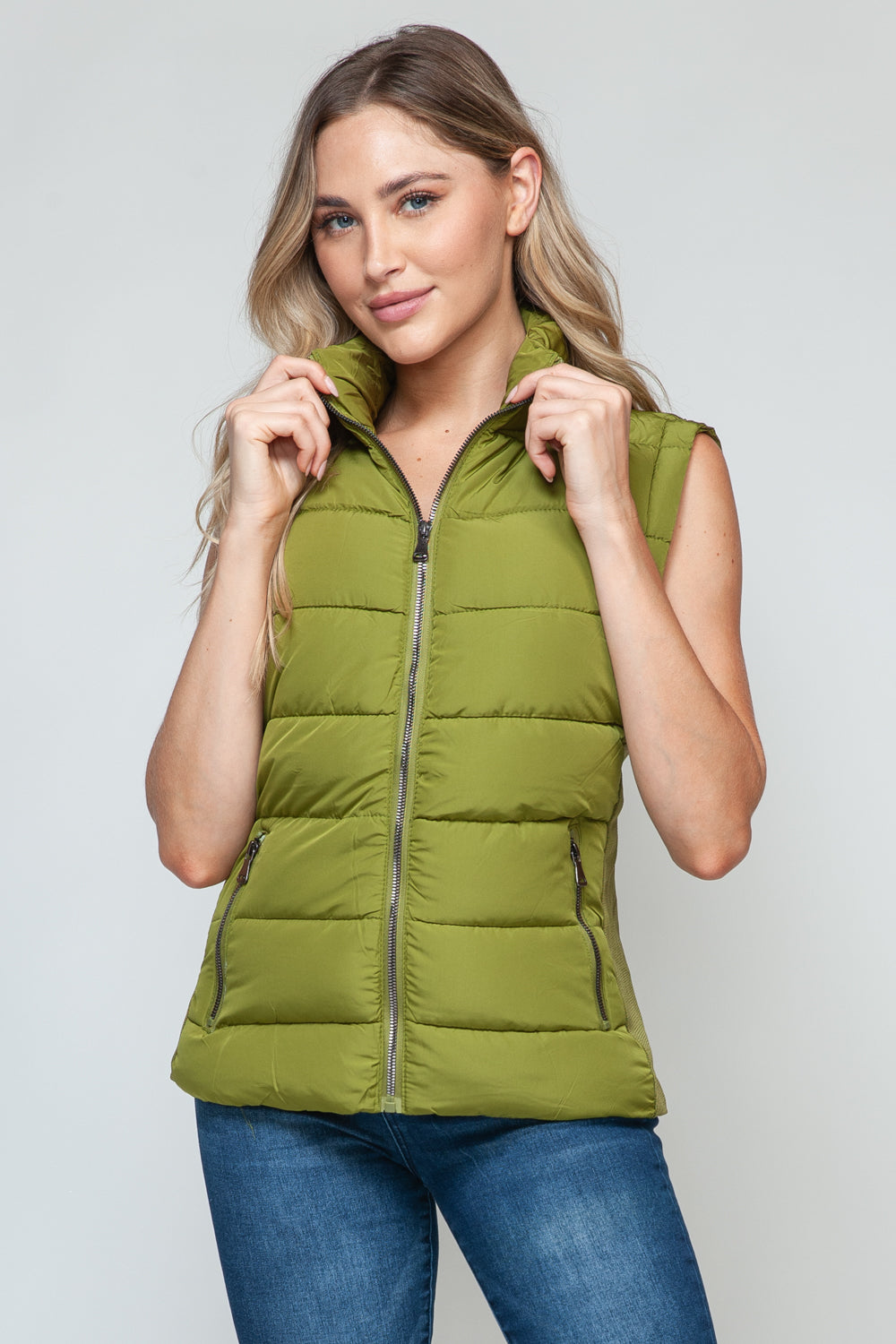 GREEN INVESTED PUFFER VEST